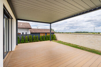 Prodej domu 329 m², Sluhy