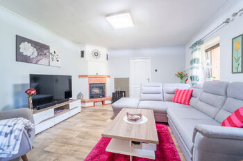 Obývací pokoj - Prodej domu 105 m², Sokoleč