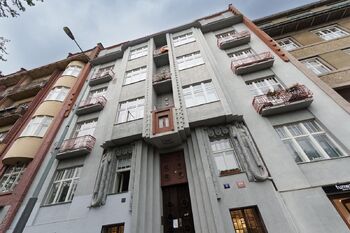 Pohled na dům Chopinova - Pronájem bytu 3+kk v osobním vlastnictví 90 m², Praha 2 - Vinohrady