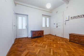 Vstupní hala - Pronájem bytu 3+kk v osobním vlastnictví 90 m², Praha 2 - Vinohrady