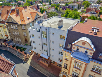 dům c - Prodej bytu 3+1 v osobním vlastnictví 77 m², Teplice