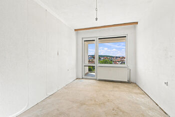 pokoj 2  - Prodej bytu 3+1 v osobním vlastnictví 77 m², Teplice