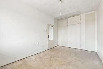 pokoj 2 - Prodej bytu 3+1 v osobním vlastnictví 77 m², Teplice