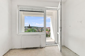 pokoj 3 - Prodej bytu 3+1 v osobním vlastnictví 77 m², Teplice