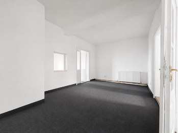 hlavní místnost - Pronájem kancelářských prostor 115 m², Turnov