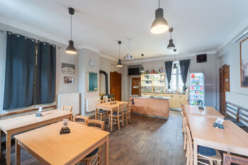 Prodej restaurace 500 m², Svinaře