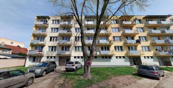 Pohled na dům - Pronájem bytu 3+1 v družstevním vlastnictví 63 m², České Budějovice