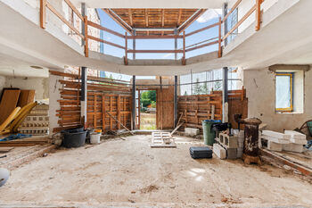 Prodej domu 897 m², Jesenice
