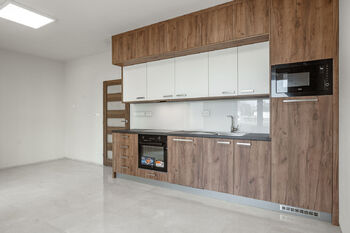 kuchyně ... - Pronájem bytu 1+kk v osobním vlastnictví 37 m², Havlíčkův Brod