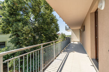 Prodej bytu 2+kk v osobním vlastnictví 61 m², Praha 8 - Dolní Chabry