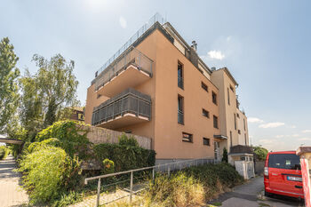 Prodej bytu 2+kk v osobním vlastnictví 61 m², Praha 8 - Dolní Chabry
