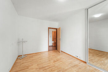 Prodej bytu 2+kk v osobním vlastnictví 61 m², Praha 8 - Dolní Chabry