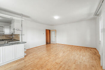 Prodej bytu 2+kk v osobním vlastnictví 61 m², Praha 8 - Dolní Chabry