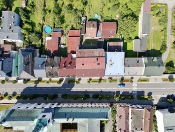 Dron - ptačí pohled - Prodej bytu 2+kk v osobním vlastnictví 73 m², Nové Město nad Metují