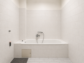 Koupelna - Pronájem kancelářských prostor 15 m², Praha 8 - Karlín