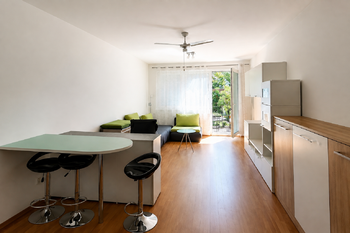 Pronájem bytu 1+kk v osobním vlastnictví 35 m², Praha 9 - Kbely