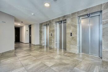 Domovní chodba - Pronájem bytu 2+kk v osobním vlastnictví 56 m², Praha 9 - Libeň