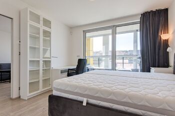 Ložnice se šatnou - Pronájem bytu 2+kk v osobním vlastnictví 56 m², Praha 9 - Libeň