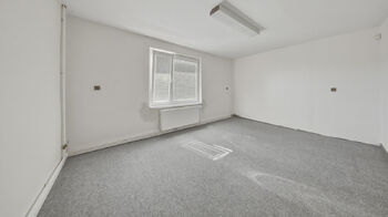 Prodej kancelářských prostor 470 m², Nový Bor