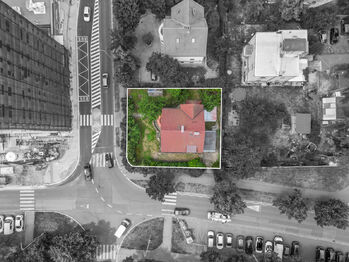 Půdorys pozemku - Prodej domu 314 m², Praha 4 - Braník