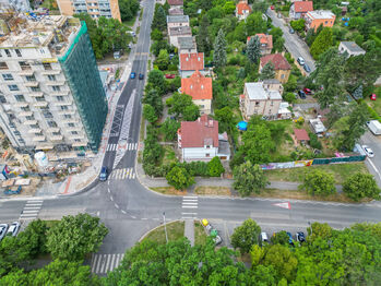 Pohled z východu - Prodej domu 314 m², Praha 4 - Braník