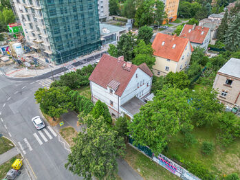 Pohled ze severovýchodu - Prodej domu 314 m², Praha 4 - Braník