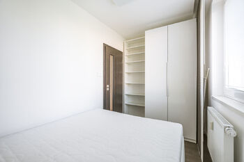 Pronájem bytu 2+kk v osobním vlastnictví 33 m², Praha 9 - Letňany