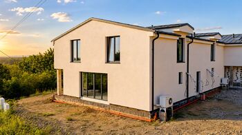 Prodej domu 149 m², Kly