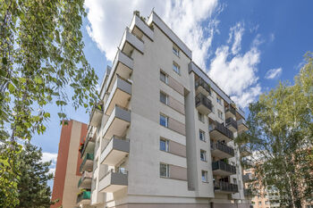 Prodej bytu 2+kk v osobním vlastnictví 42 m², Praha 10 - Hostivař