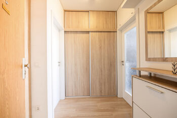 Prodej bytu 2+kk v osobním vlastnictví 42 m², Praha 10 - Hostivař