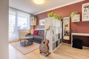 Prodej bytu 2+kk v osobním vlastnictví 42 m², Praha 10 - Hostivař