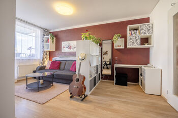 Prodej bytu 2+kk v osobním vlastnictví 42 m², Praha 10 - Hostivař