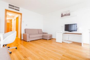 Prodej bytu 1+kk v osobním vlastnictví 38 m², Praha 3 - Žižkov