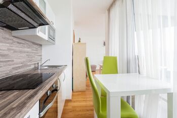 Prodej bytu 1+kk v osobním vlastnictví 38 m², Praha 3 - Žižkov