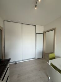 Pronájem bytu 2+kk v osobním vlastnictví 34 m², Praha 8 - Bohnice
