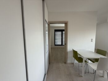 Pronájem bytu 2+kk v osobním vlastnictví 34 m², Praha 8 - Bohnice