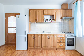 Pronájem bytu 1+kk v osobním vlastnictví 38 m², Praha 8 - Kobylisy