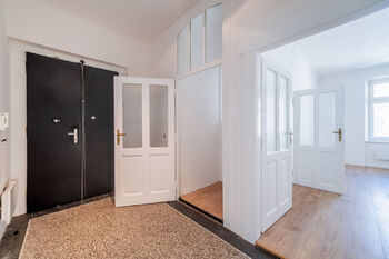 Prodej bytu 3+kk v osobním vlastnictví 83 m², Praha 3 - Žižkov