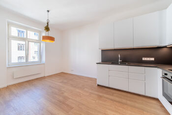 Prodej bytu 3+kk v osobním vlastnictví 83 m², Praha 3 - Žižkov