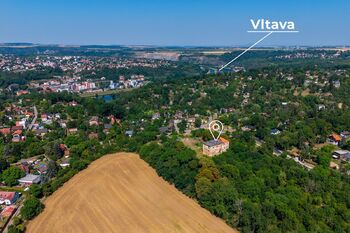 Prodej historického objektu 990 m², Zdiby