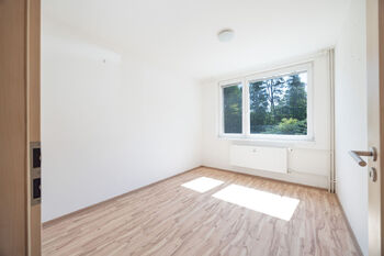 Prodej bytu 3+kk v osobním vlastnictví 45 m², Unhošť