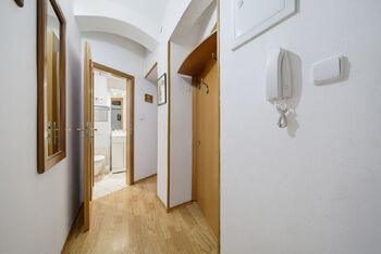 Prodej bytu 1+1 v osobním vlastnictví 37 m², Karlovy Vary