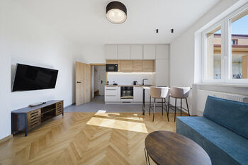 Prodej bytu 2+kk v osobním vlastnictví 47 m², Karlovy Vary