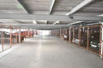 Prodej garážového stání 13 m², Hradec Králové