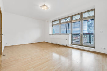 ložnice - Prodej bytu 4+kk v osobním vlastnictví 116 m², Praha 9 - Libeň