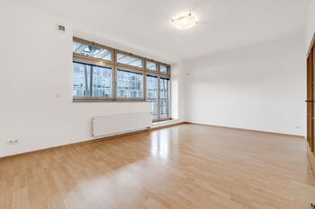 ložnice - Prodej bytu 4+kk v osobním vlastnictví 116 m², Praha 9 - Libeň