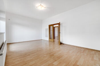 ložnice - Prodej bytu 4+kk v osobním vlastnictví 116 m², Praha 9 - Libeň