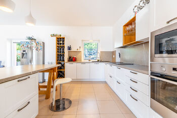 Prodej domu 228 m², Hradečno