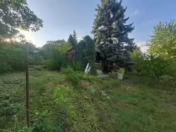 Prodej pozemku 498 m², Praha 6 - Lysolaje