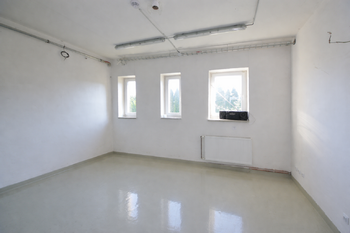 Pronájem kancelářských prostor 75 m², Velká Bystřice